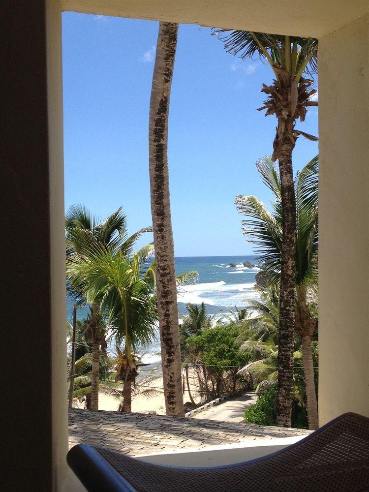 Round House Hotel Bathsheba Bagian luar foto