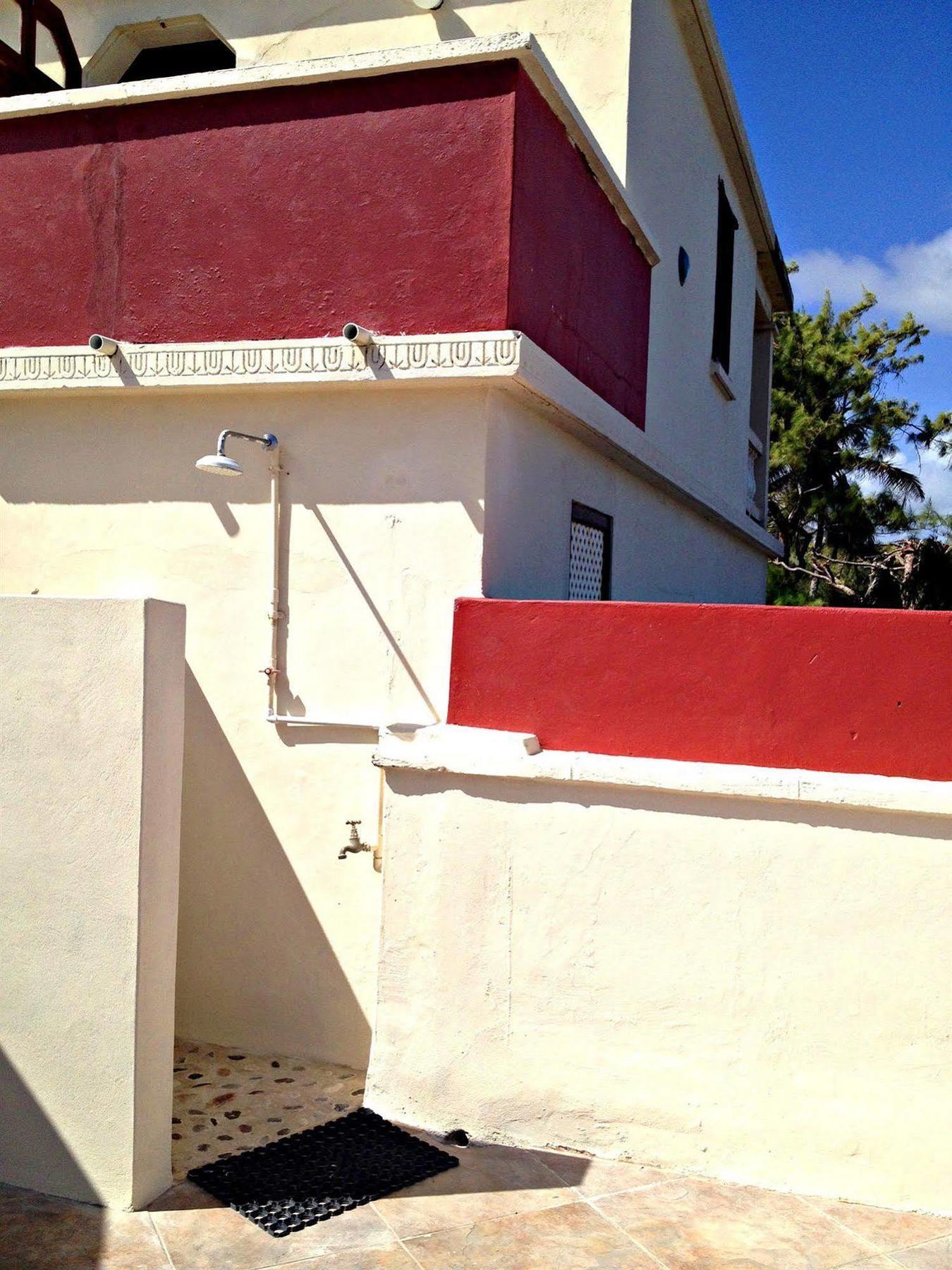 Round House Hotel Bathsheba Bagian luar foto