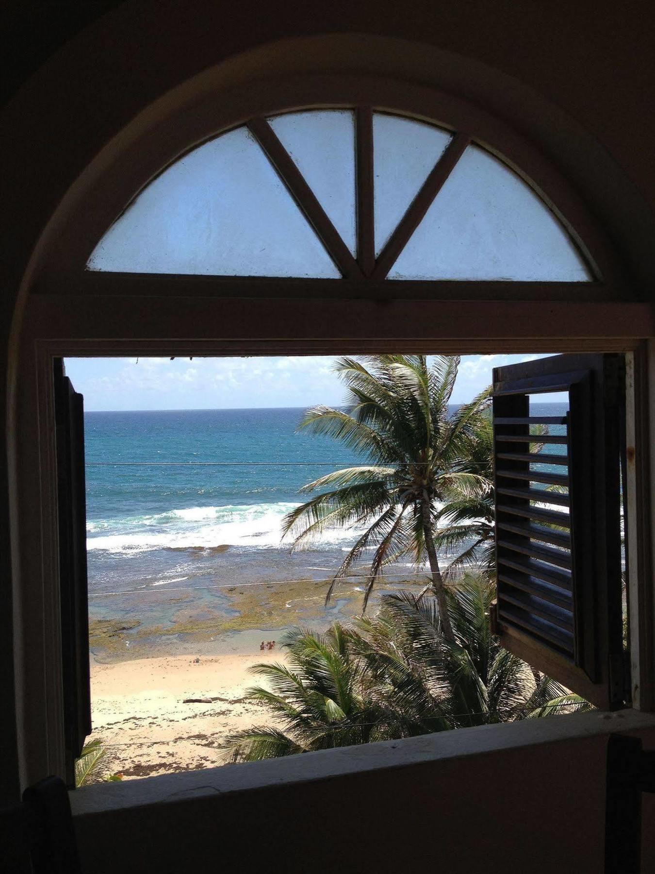 Round House Hotel Bathsheba Bagian luar foto