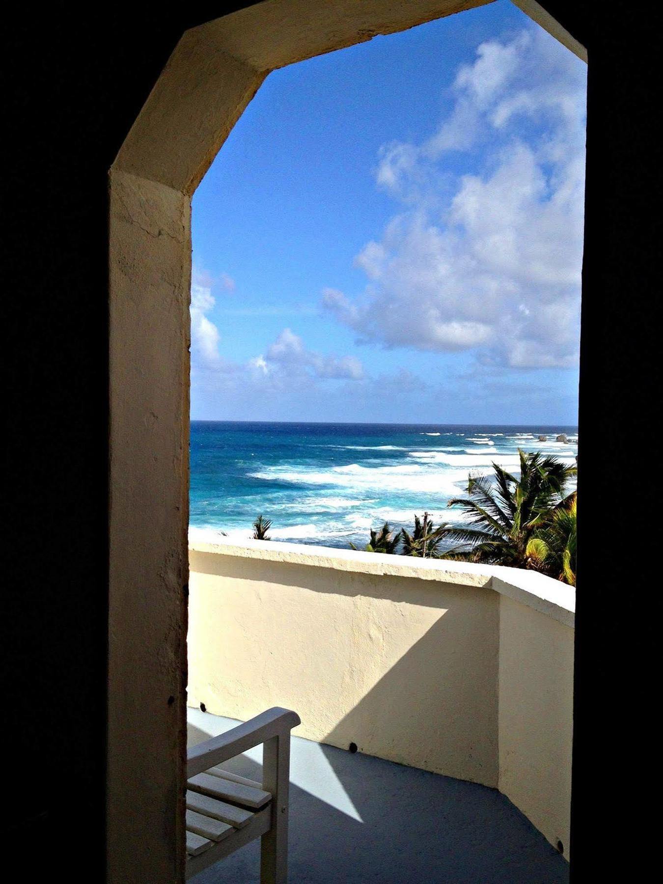 Round House Hotel Bathsheba Bagian luar foto