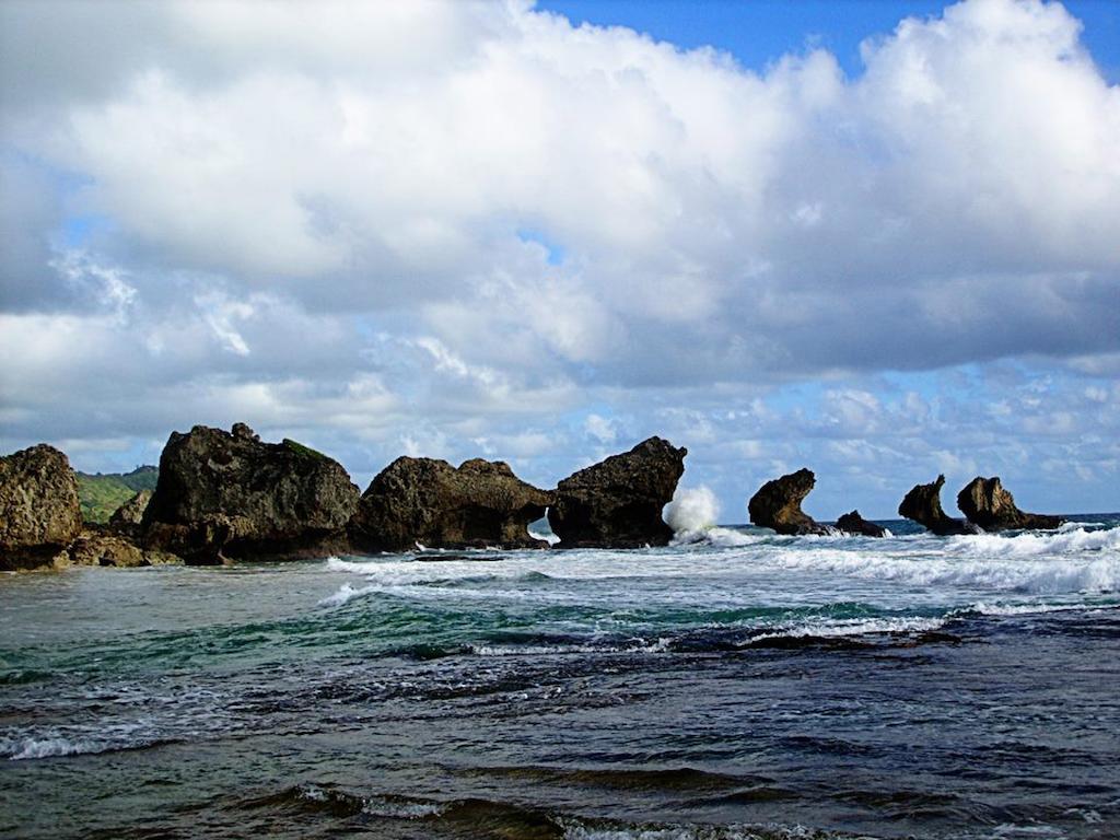 Round House Hotel Bathsheba Bagian luar foto